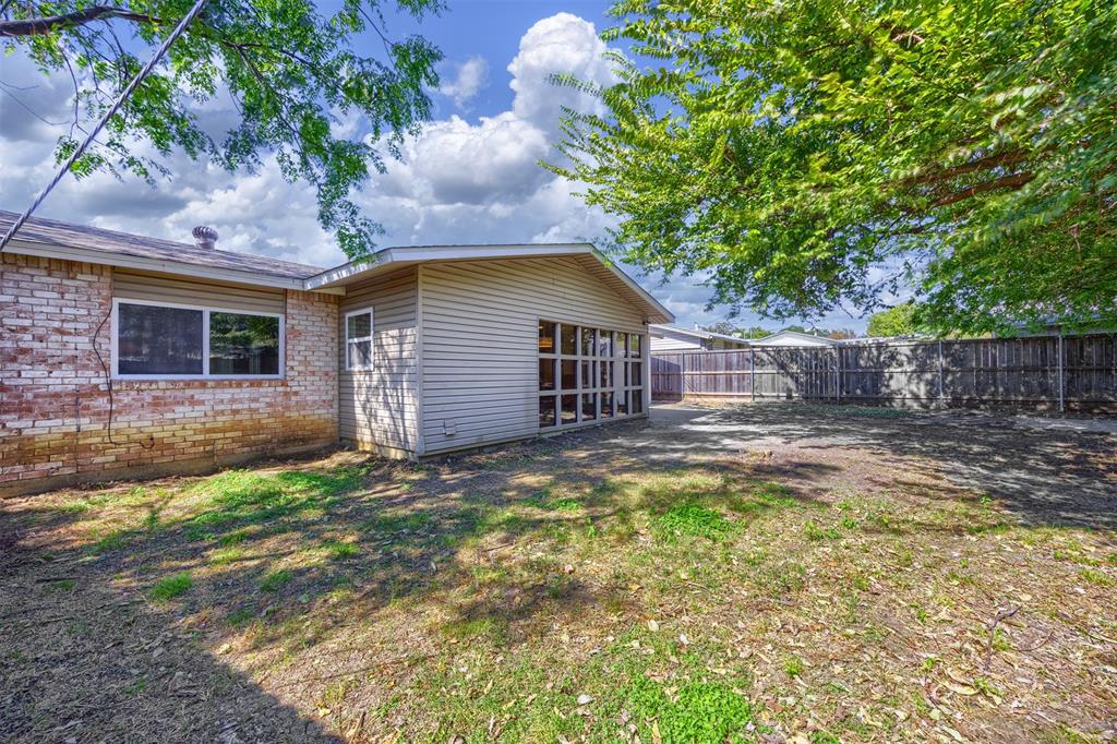 3106 Parker Street, Irving, TX 75062