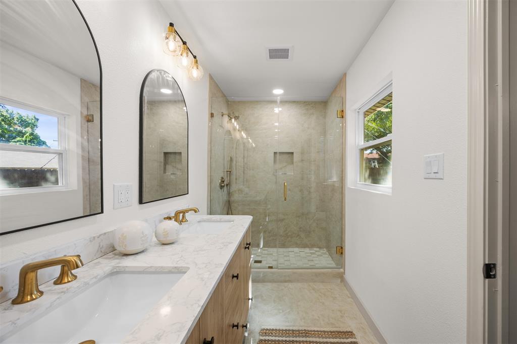 3106 Parker Street, Irving, TX 75062