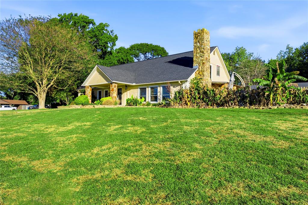 1001 Rolling Drive, Athens, TX 75751