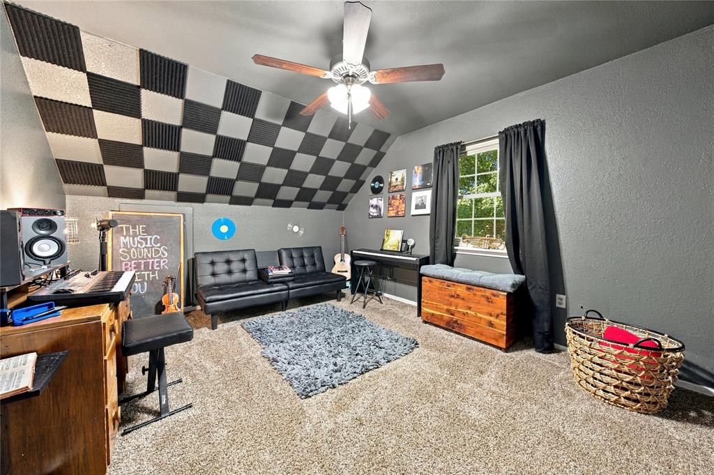 1001 Rolling Drive, Athens, TX 75751