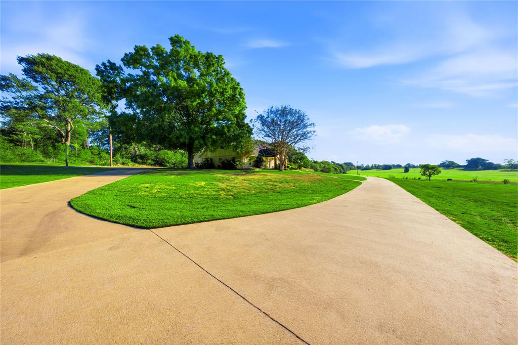 1001 Rolling Drive, Athens, TX 75751