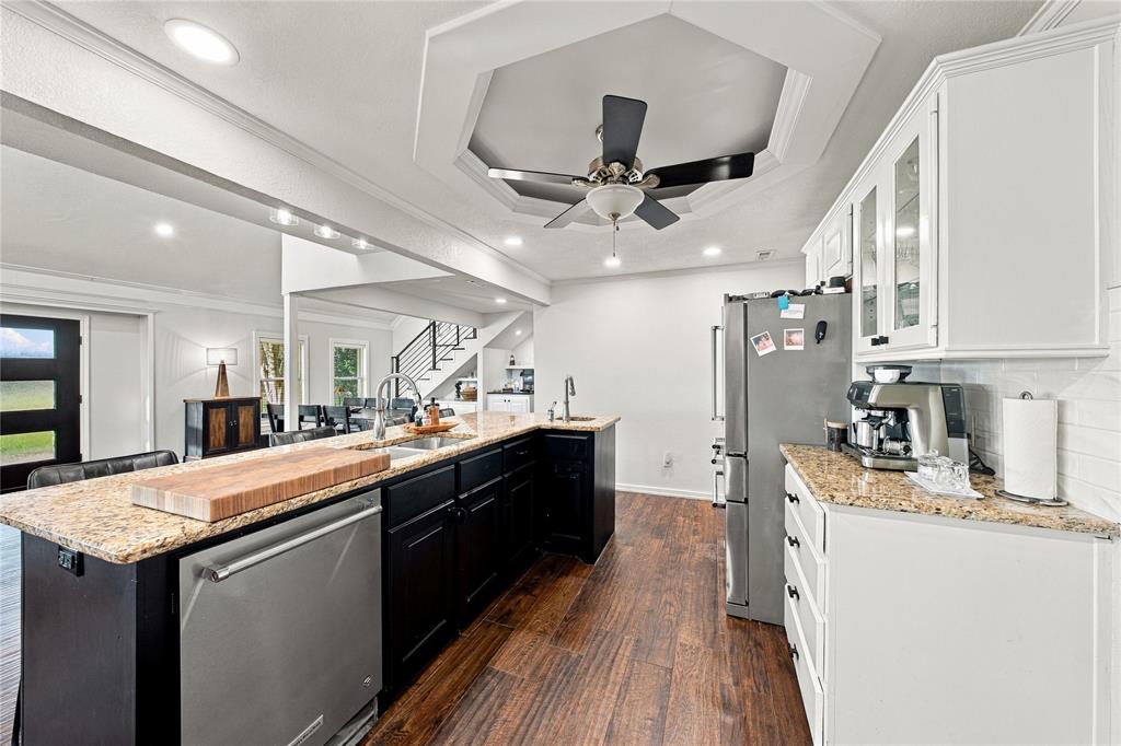 1001 Rolling Drive, Athens, TX 75751
