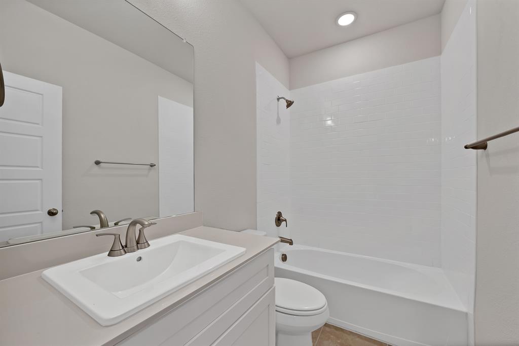 3113 Creek Meadow Drive, Anna, TX 75409