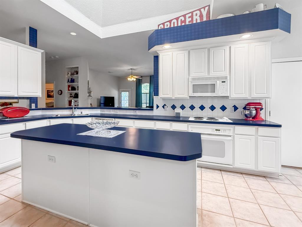 2502 Dove Creek Drive, Rowlett, TX 75088