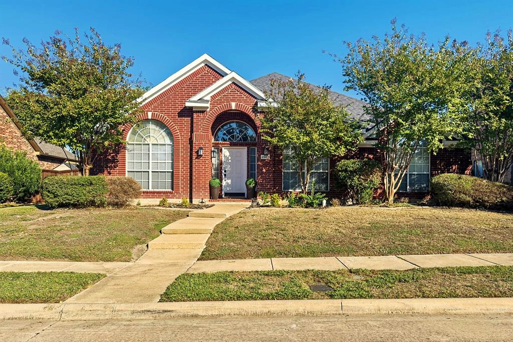 2502 Dove Creek Drive, Rowlett, TX 75088
