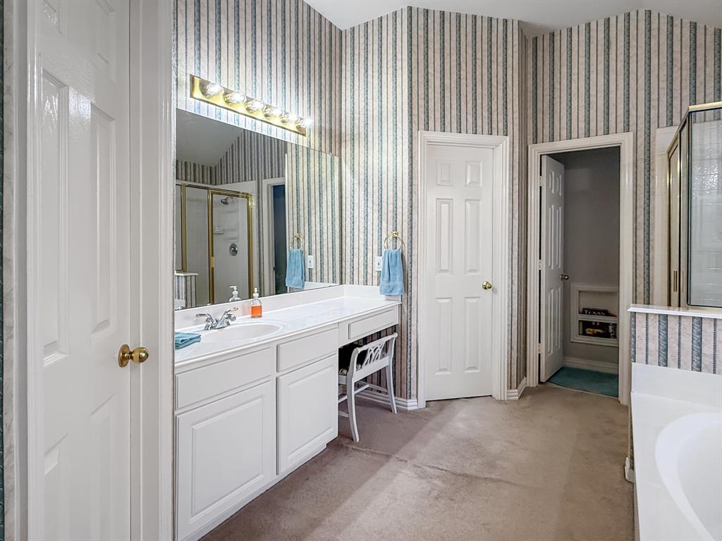 2502 Dove Creek Drive, Rowlett, TX 75088
