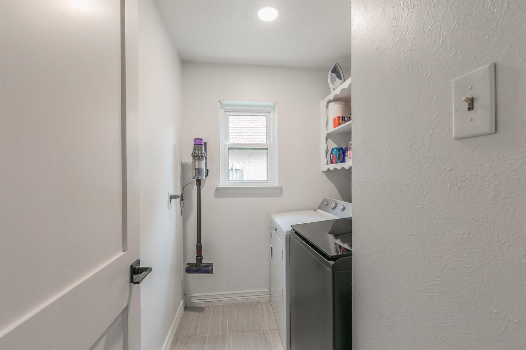 8559 S Mediterranean Circle, Dallas, TX 75238