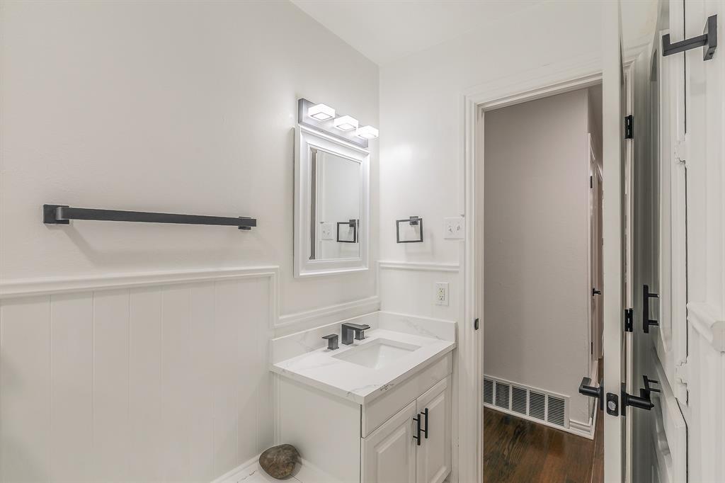 8559 S Mediterranean Circle, Dallas, TX 75238