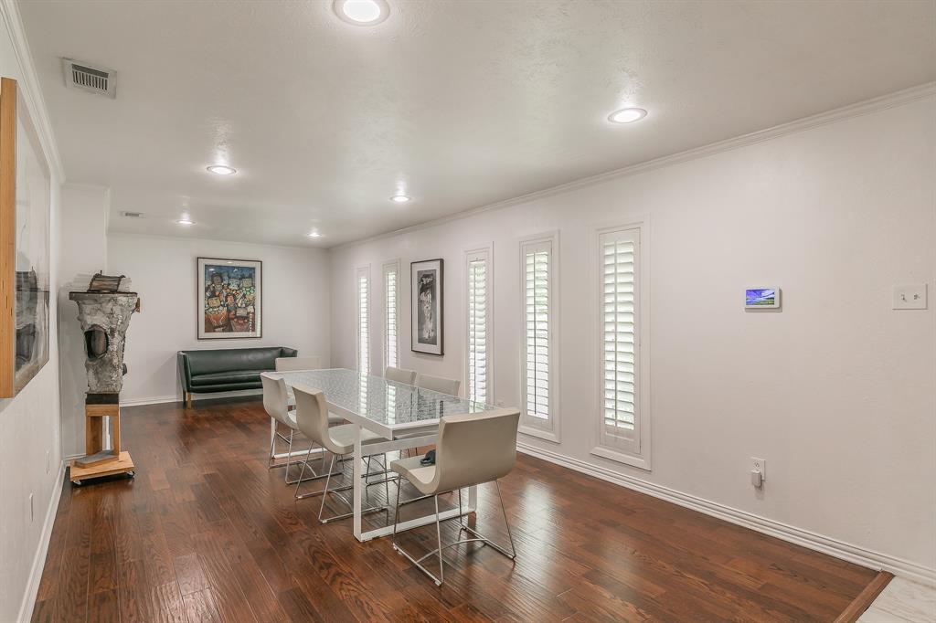 8559 S Mediterranean Circle, Dallas, TX 75238 8559 S Mediterranean Circle, Dallas, TX 75238