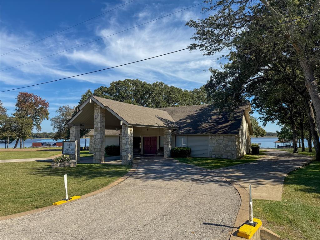 7386 Clint Ct, Athens, TX 75752