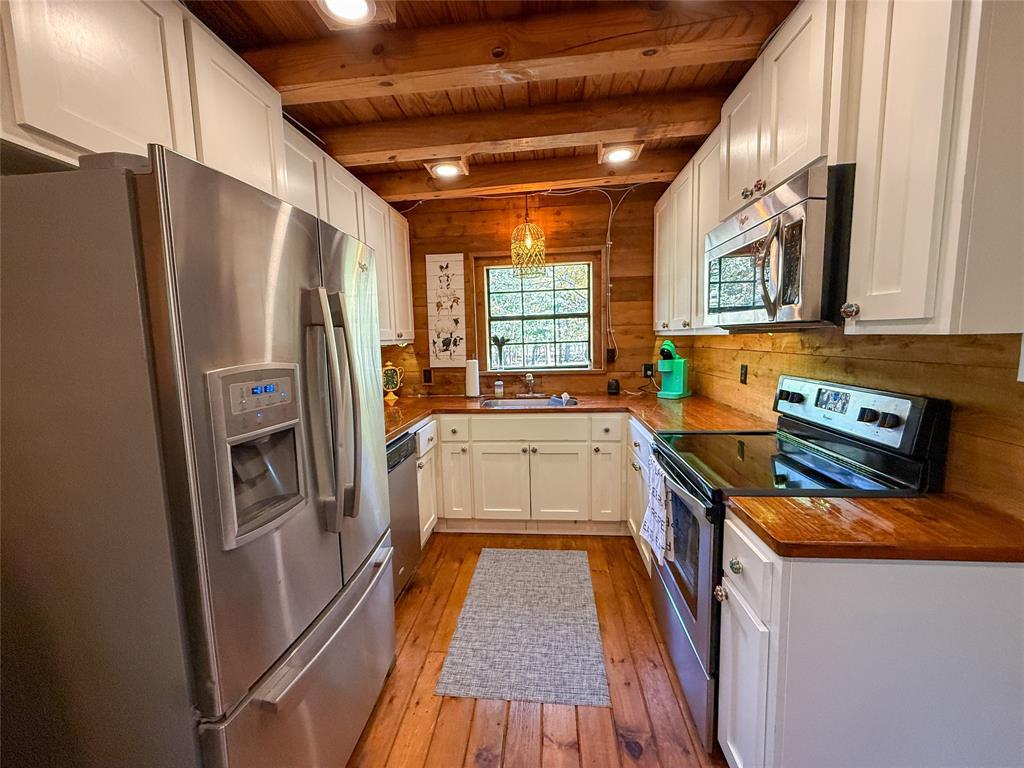 7386 Clint Ct, Athens, TX 75752