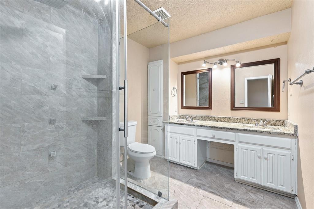 145 Hillside Lane, DeSoto, TX 75115