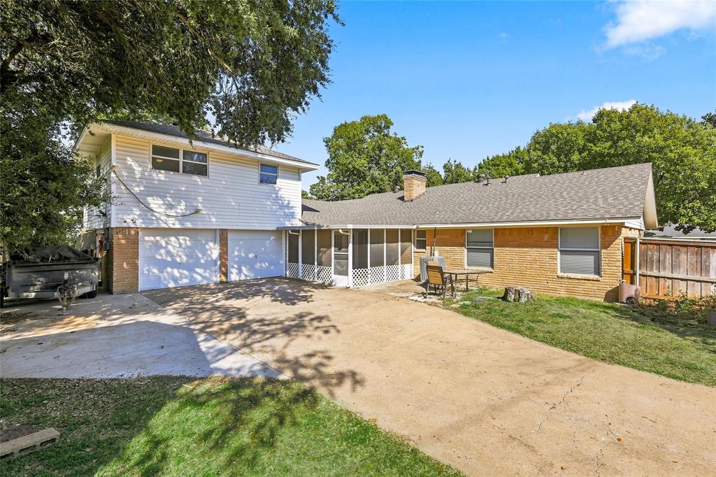 145 Hillside Lane, DeSoto, TX 75115
