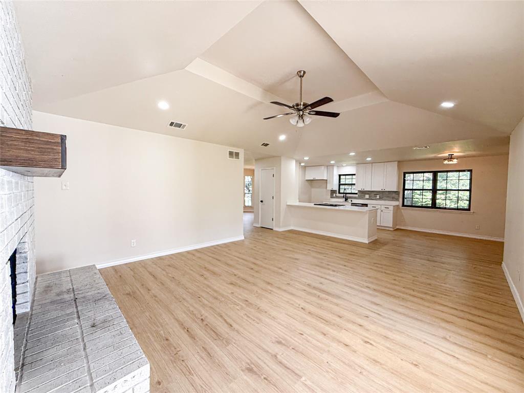 2300 Newcastle Circle, Plano, TX 75075 2300 Newcastle Circle, Plano, TX 75075