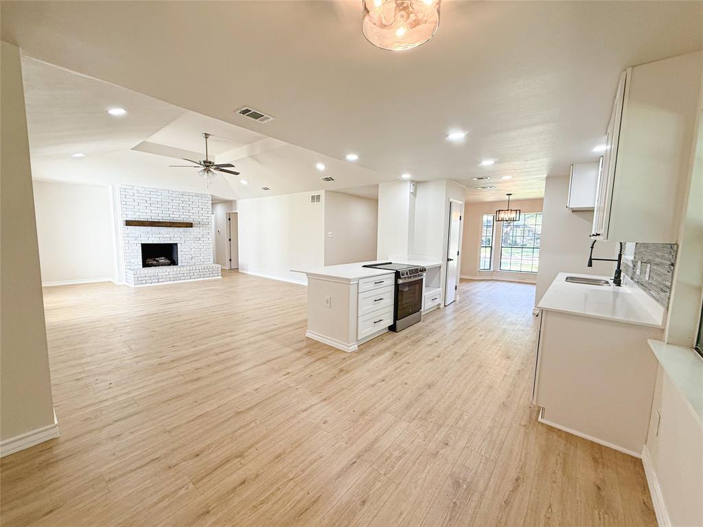 2300 Newcastle Circle, Plano, TX 75075 2300 Newcastle Circle, Plano, TX 75075
