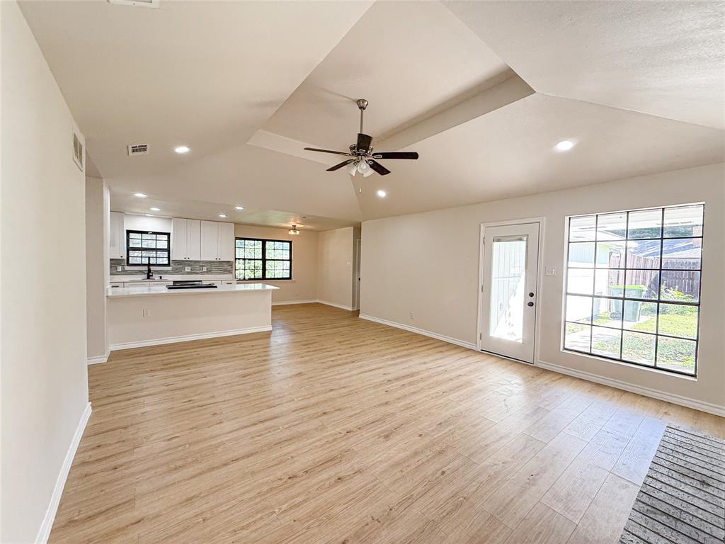 2300 Newcastle Circle, Plano, TX 75075 2300 Newcastle Circle, Plano, TX 75075