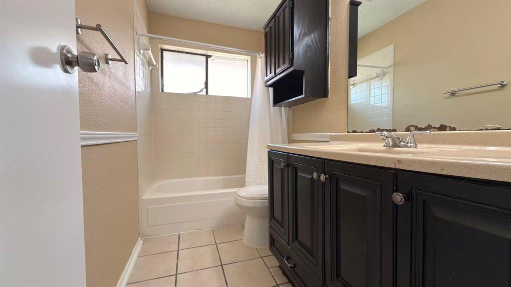 7213 Colgate Lane, Rowlett, TX 75088