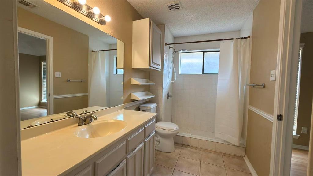 7213 Colgate Lane, Rowlett, TX 75088