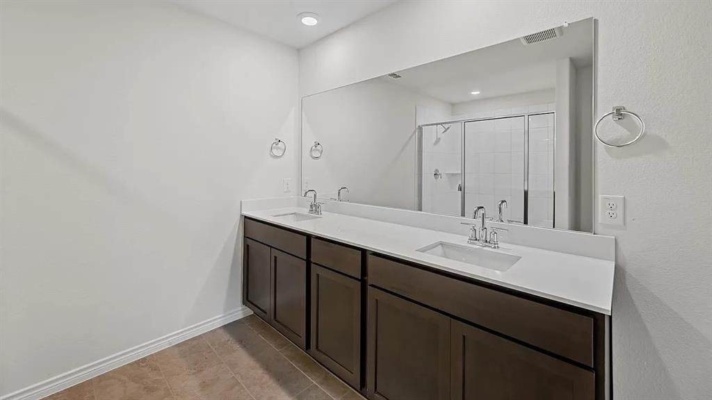 2067 Hearn Drive, Royse City, TX 75189