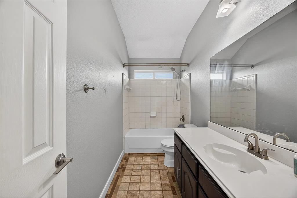 2233 San Simeon Drive, Mesquite, TX 75181