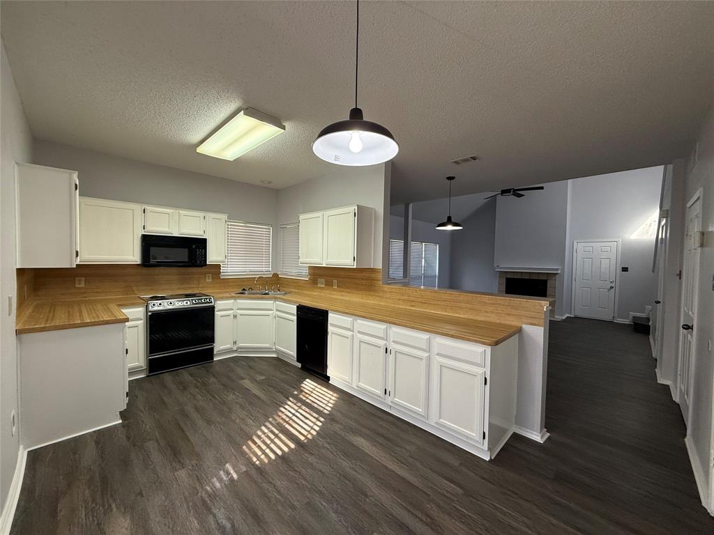 1204 Bittersweet Cove, DeSoto, TX 75115