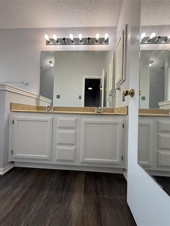 1204 Bittersweet Cove, DeSoto, TX 75115