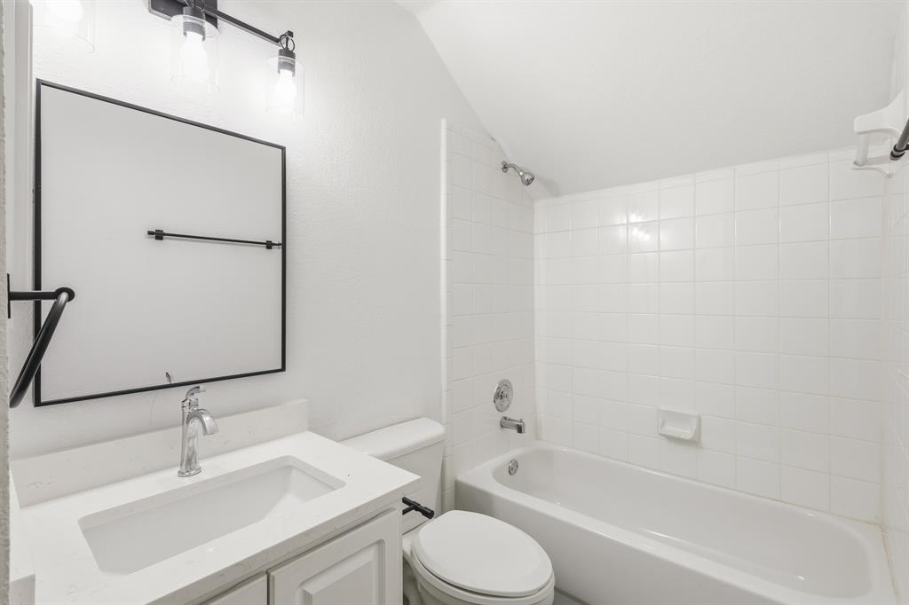 4510 Vista Creek Drive, Rowlett, TX 75088