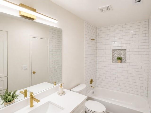 4215 Bretton Bay Lane, Dallas, TX 75287