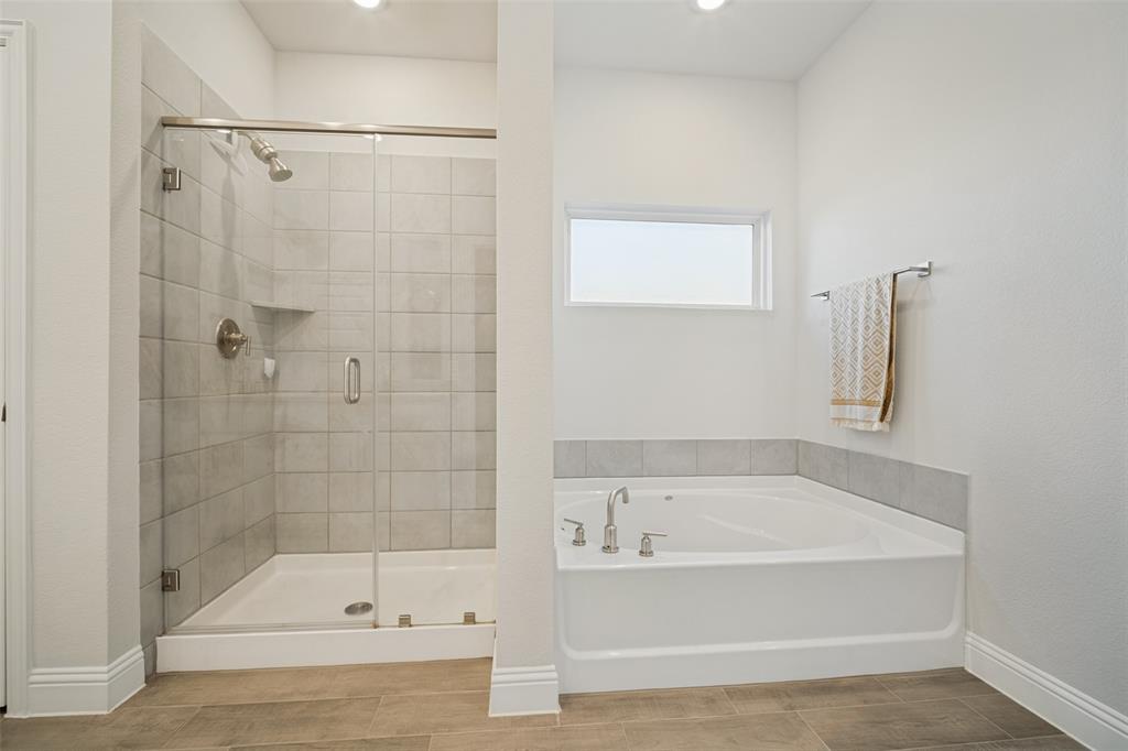 648 Cari Lane, Forney, TX 75126