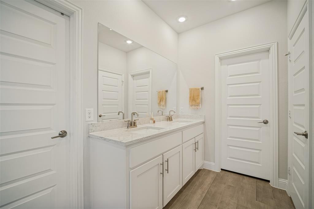 648 Cari Lane, Forney, TX 75126