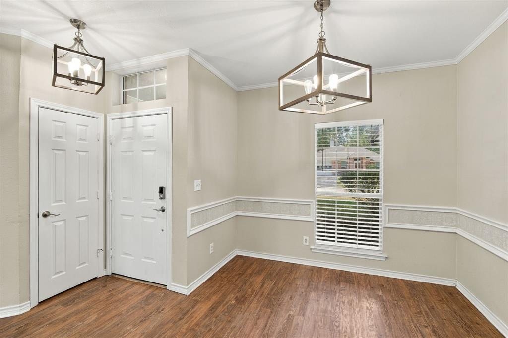 806 Oak Drive, Ennis, TX 75119