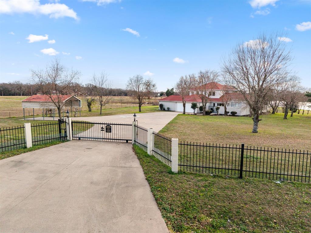 8862 County Road 4028, Kemp, TX 75143