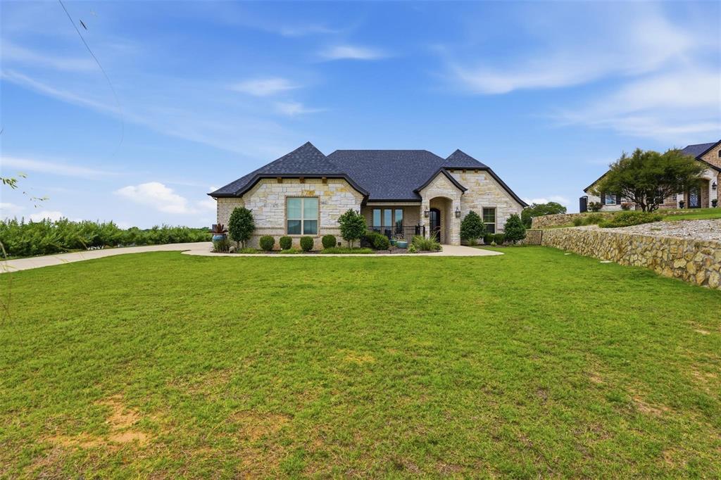 716 Coastal Meadows Court, Granbury, TX 76049