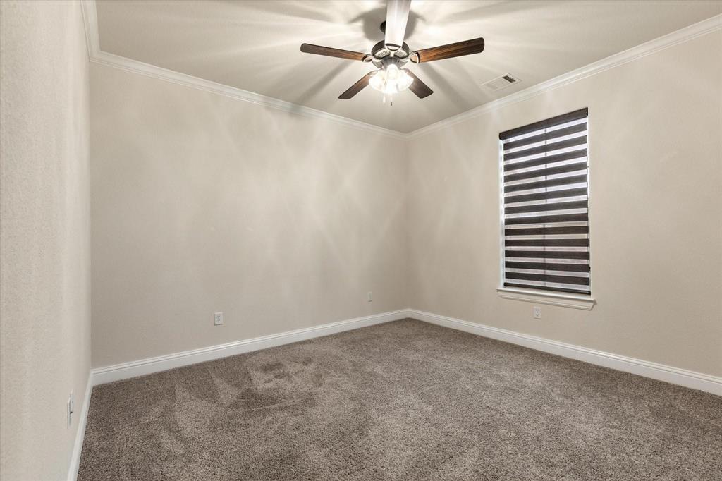 716 Coastal Meadows Court, Granbury, TX 76049