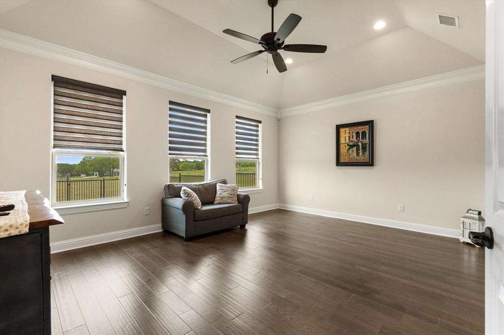716 Coastal Meadows Court, Granbury, TX 76049
