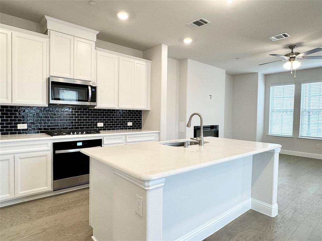 7856 Manilla Drive, Rowlett, TX 75088 7856 Manilla Drive, Rowlett, TX 75088