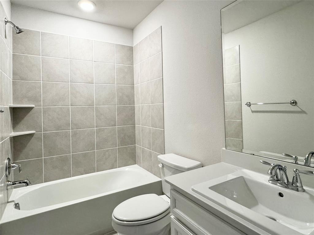 7856 Manilla Drive, Rowlett, TX 75088