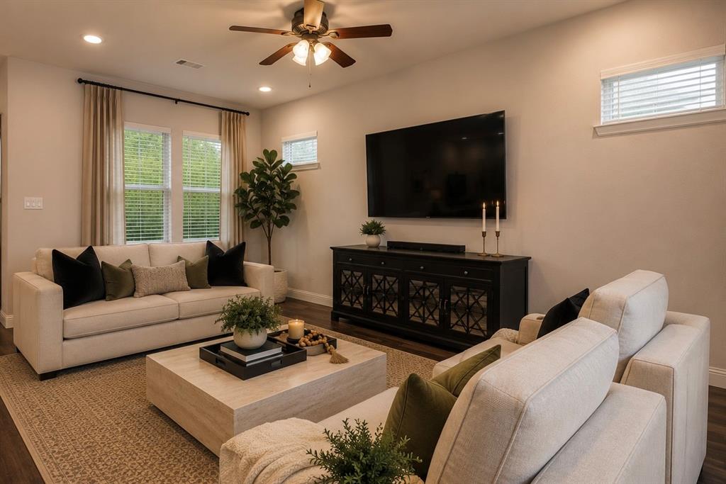 648 Aspen Valley Lane, Dallas, TX 75208