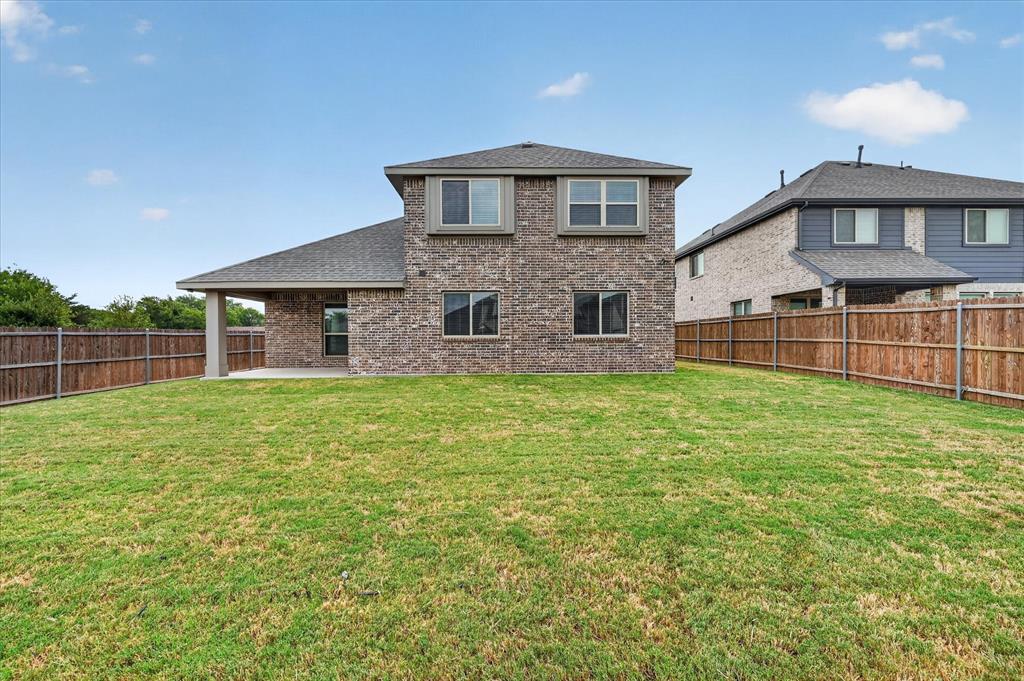 1941 Silverleaf Drive, Glenn Heights, TX 75154