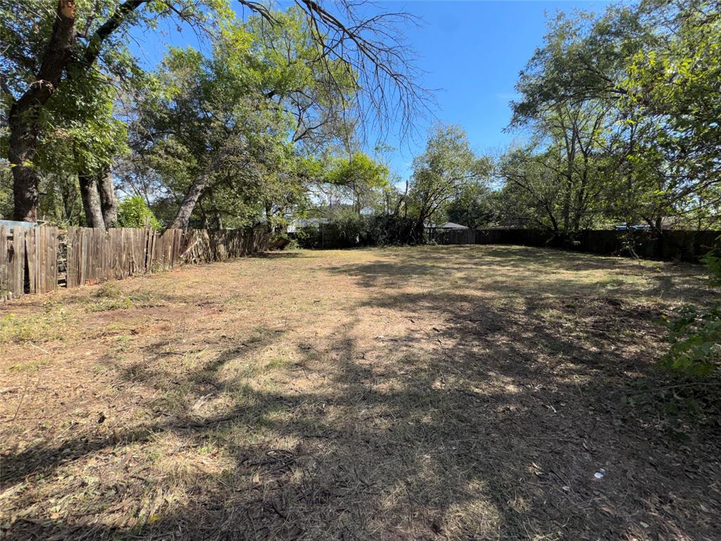 2242 Lolita Drive, Dallas, TX 75227