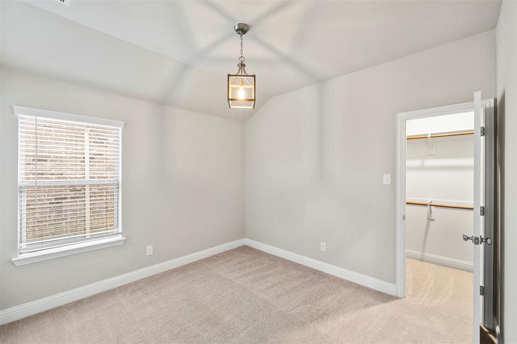 3713 Sweetclover Drive, McKinney, TX 75071