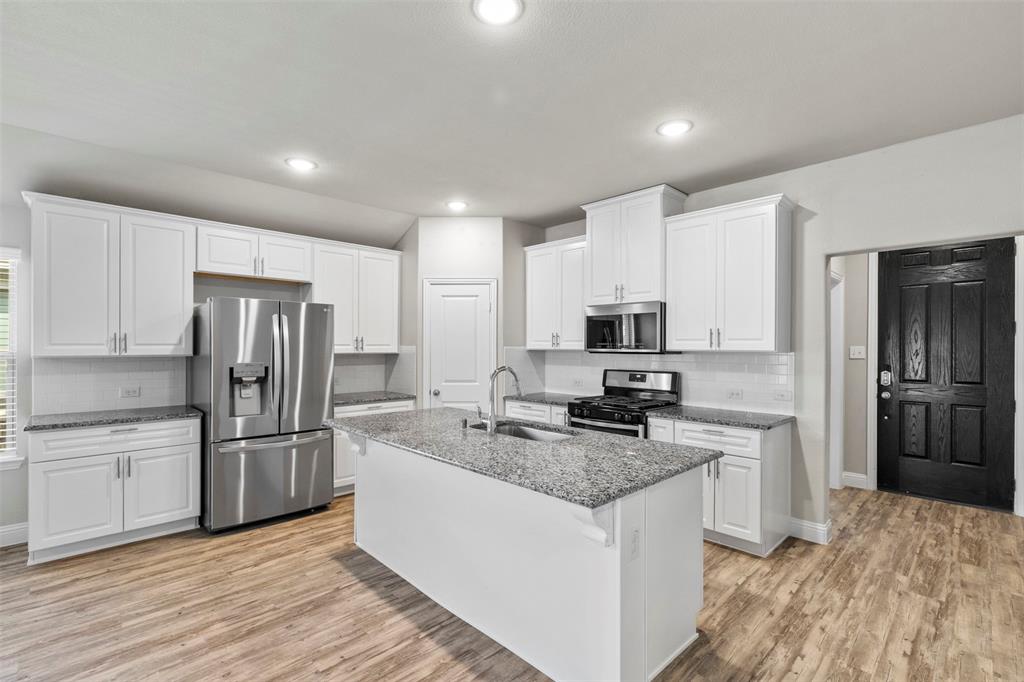 3713 Sweetclover Drive, McKinney, TX 75071