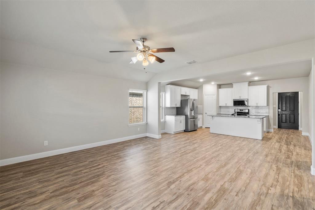 3713 Sweetclover Drive, McKinney, TX 75071