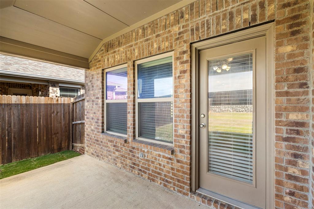 3713 Sweetclover Drive, McKinney, TX 75071