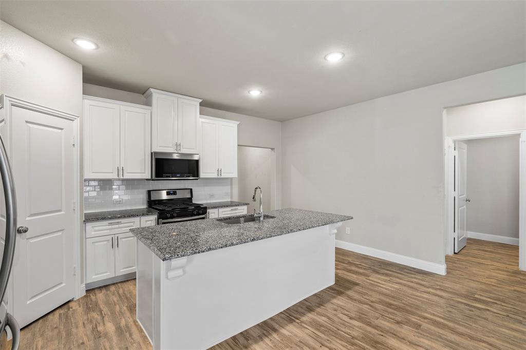 3713 Sweetclover Drive, McKinney, TX 75071