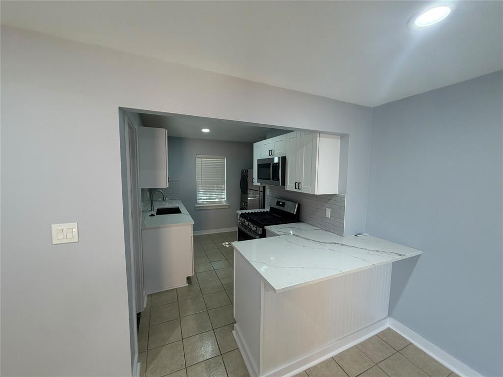 2320 Prichard Lane, Dallas, TX 75227