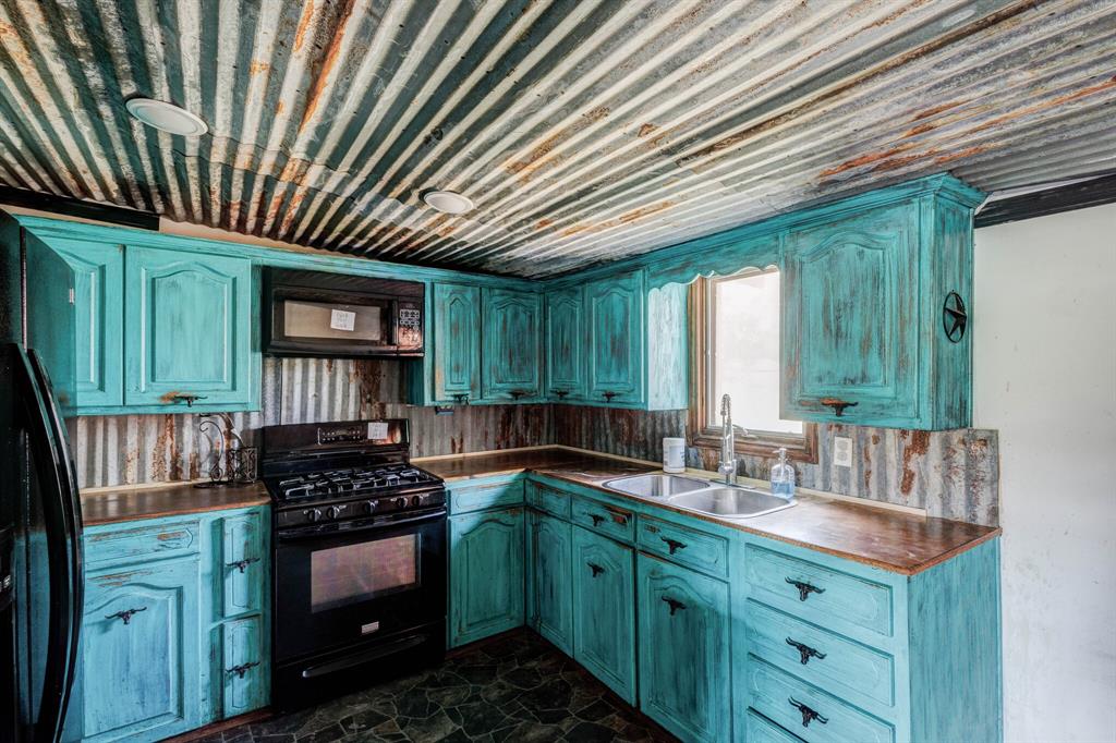 173 Hurst Circle, Ferris, TX 75125