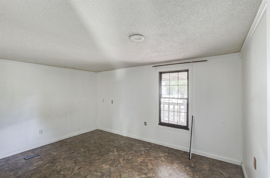 173 Hurst Circle, Ferris, TX 75125