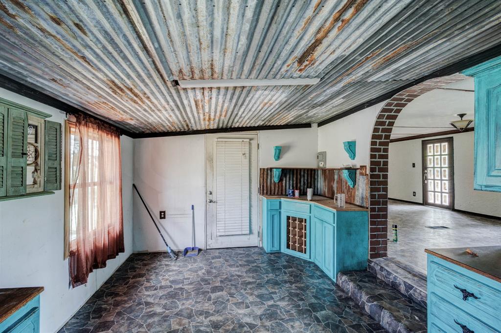 173 Hurst Circle, Ferris, TX 75125