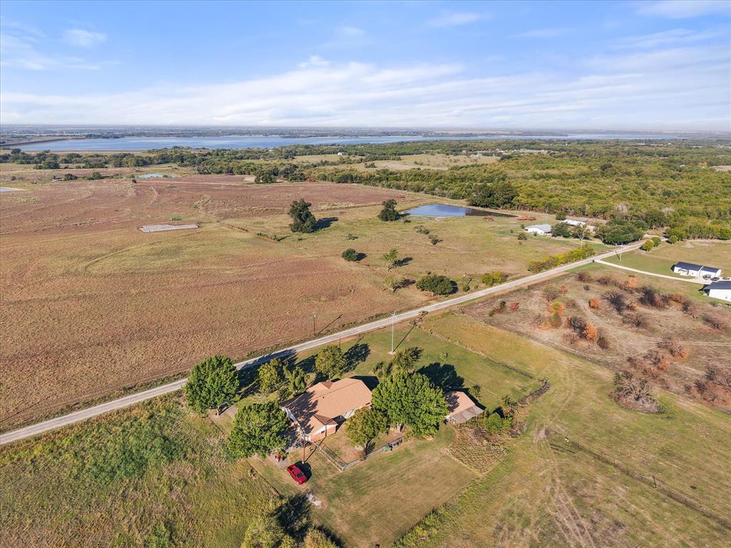 353 Brazier Road, Ennis, TX 75119